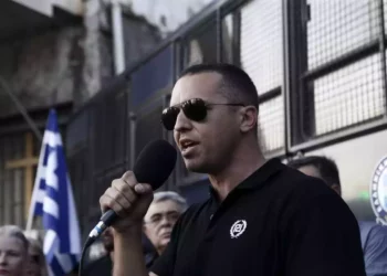 Neonazi griego postula a alcalde de Atenas desde prisión