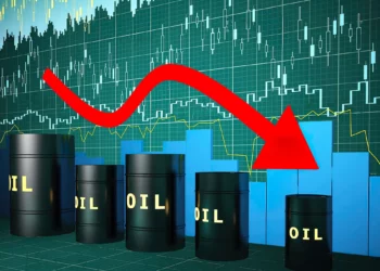 Oferta de petróleo de la OPEP+ se desploma en 1,2 millones bdp