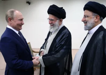 Rusia promete seguir cooperando militarmente con Irán