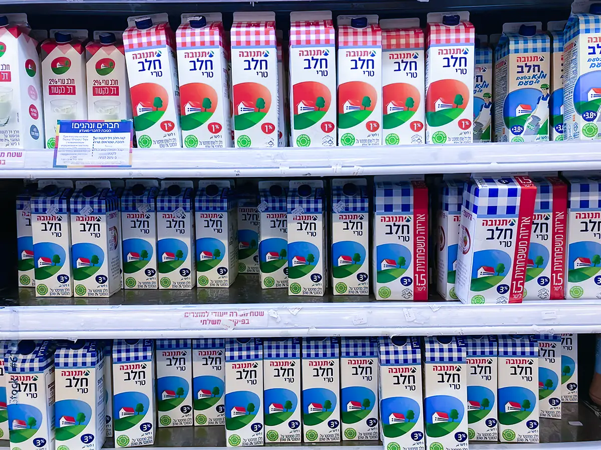 Israel se enfrenta a una “escasez” artificial de leche