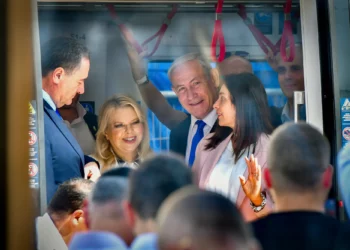 Netanyahu inaugura el metro ligero en Tel Aviv