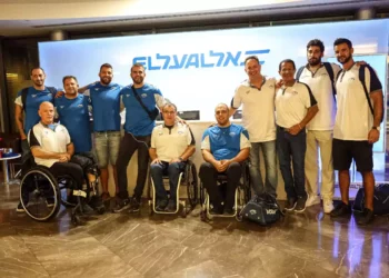 Vuelo de El Al con atletas paralímpicos israelíes llega a Holanda