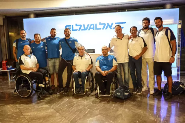 Vuelo de El Al con atletas paralímpicos israelíes llega a Holanda