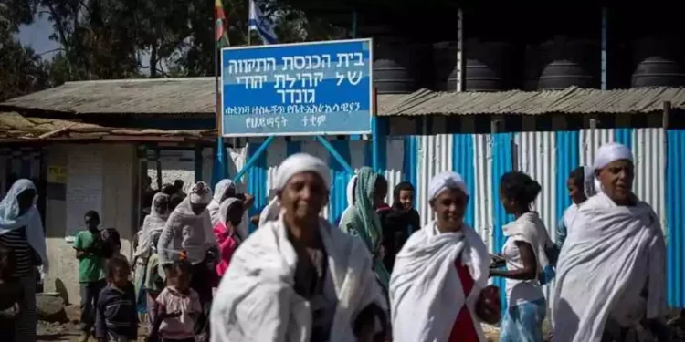 El gobierno evacuará a los israelíes varados hacia Addis Abeba