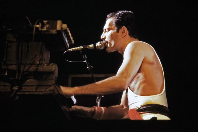 Piano de «Bohemian Rhapsody» en subasta