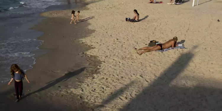 Cierran playas de Tel Aviv y Bat Yam por el agua contaminada