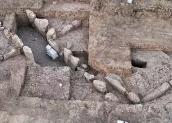 Arqueólogos descubren la puerta más antigua de Israel