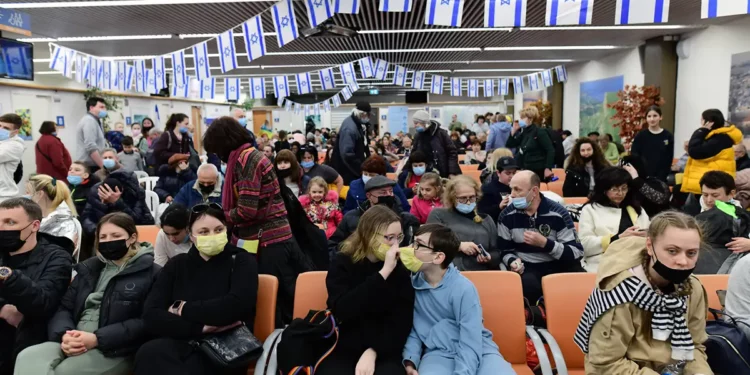 Prestaciones sanitarias a refugiados ucranianos en espera por fondos gubernamentales