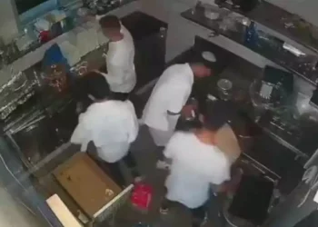 Jóvenes roban banquete de Shabat en Ashdod
