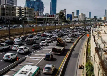 Ministerio de transporte prevé empeoramiento del tráfico en Israel