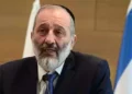 Jefe del Shas habla sobre el proyecto de ley en Israel