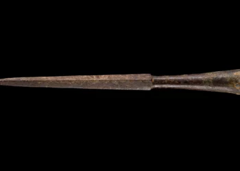 Espadas romanas de hace 2000 años en el desierto de Judea