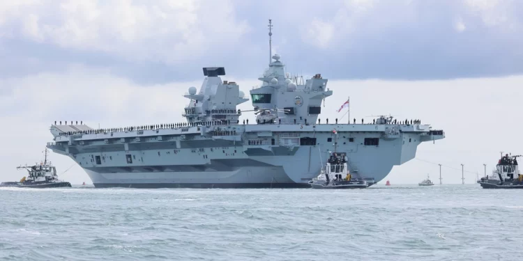El HMS Prince of Wales se dirige a EE. UU.