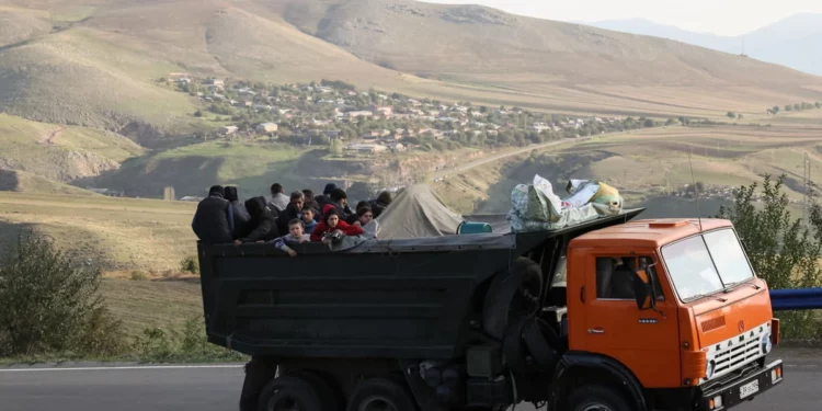 Nagorno-Karabaj anuncia su disolución tras conflicto con Azerbaiyán