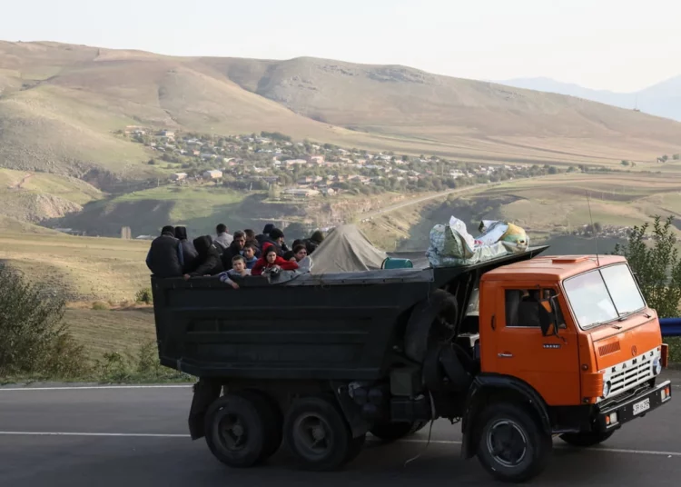 Nagorno-Karabaj anuncia su disolución tras conflicto con Azerbaiyán