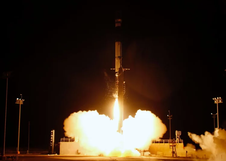 Firefly Aerospace lanza el cohete Alpha en tiempo récord
