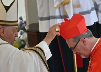 Patriarca Latino de Jerusalén entre 21 nuevos cardenales ungidos por el Papa