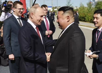 Kim Jong Un promete a Putin ayuda en su “lucha justa”