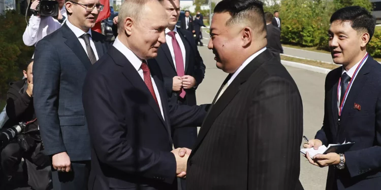 Kim Jong Un promete a Putin ayuda en su “lucha justa”