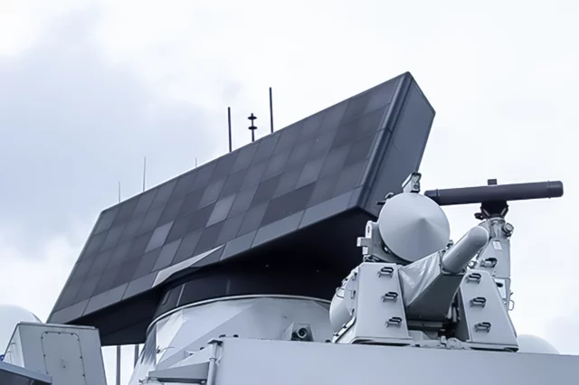 Thales equipará a la Armada francesa con tecnologías de vigilancia
