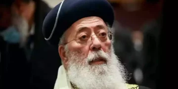 Rabinos principales apoyan al rabino Amar contra la Corte Suprema
