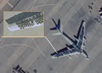 Rusia cubre las alas de sus bombarderos Tu-95 con neumáticos