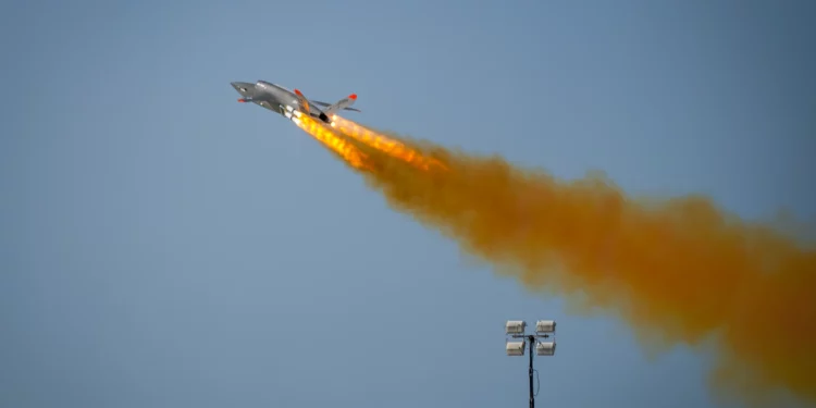 El XQ-58 Valkyrie autónomo con IA realiza pruebas tácticas