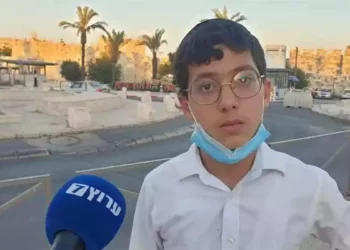 Adolescente judío demanda a la policía por arresto en Damasco