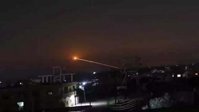 Siria reporta ataque aéreo israelí que deja 2 soldados muertos