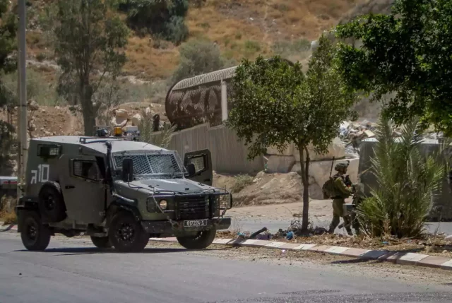 Enfrentamiento con islamistas: un oficial herido y terrorista muerto