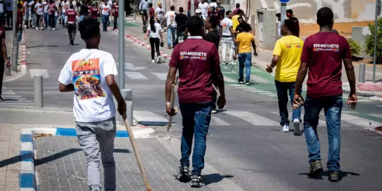 Acusaciones de Eritrea: Mossad tras disturbios en Tel Aviv