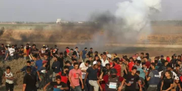Alborotadores de Gaza prendieron fuego a un puesto de las FDI