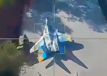 Dron ruso Lancet ataca avión ucraniano MiG-29 a larga distancia