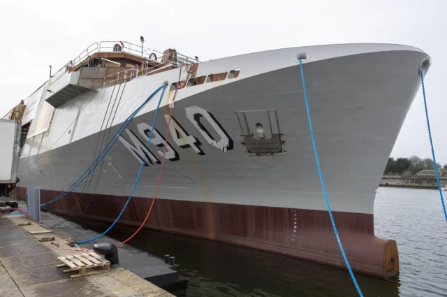 Cazaminas belga M941 Tournai enruta a Francia para Finalización