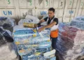 Miles de civiles en Gaza saquean almacenes de ayuda de la ONU