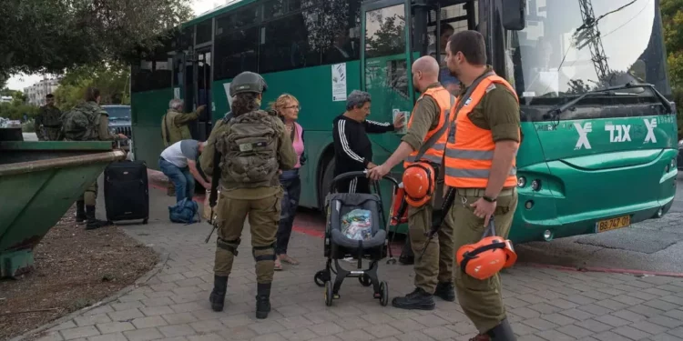 Israel evacuará 14 comunidades próximas a la frontera con Líbano