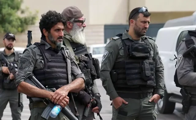 Estrella de “Fauda” participa en operativo policial real