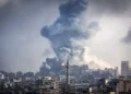 Ataque israelí a edificio en Gaza mata a 45