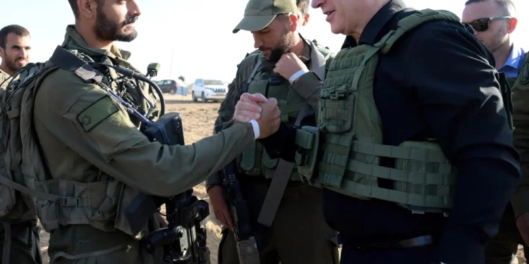 Netanyahu a soldados cerca de la frontera de Gaza: Ganaremos