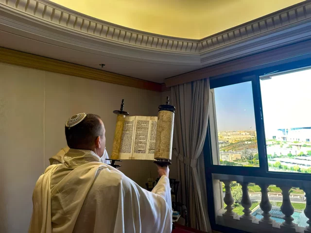 Delegación israelí celebra servicio de oración en Arabia Saudita