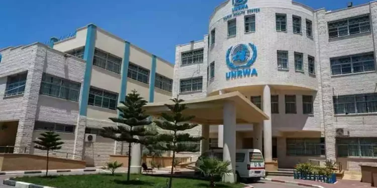 Hamás roba combustible y equipos médicos de la UNRWA
