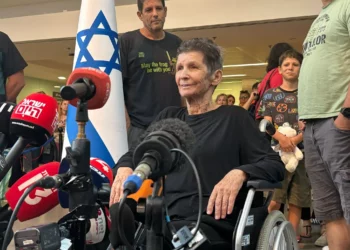 Rehén liberada narra su experiencia en túneles de Hamás en Gaza