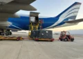 Avión aterriza en Israel con ambulancias militares