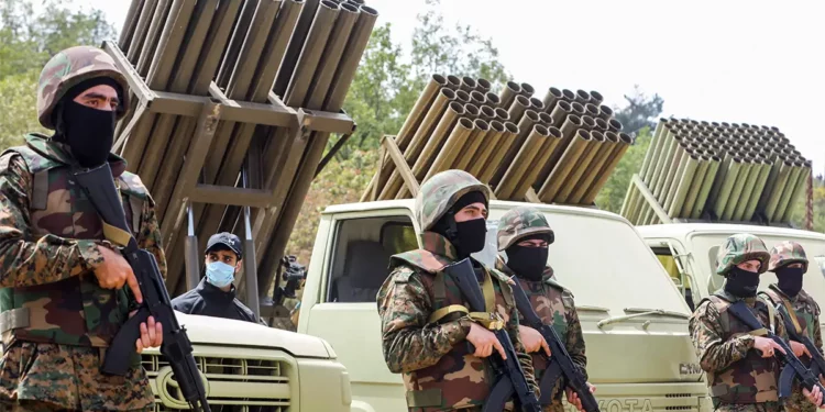Irán intercambiará armas de Hezbolá con Rusia y tribus árabes en Siria