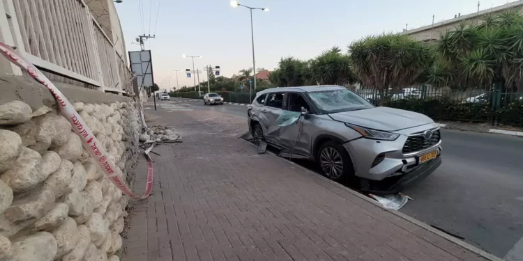 Hombre gravemente herido por impacto de cohete en Netivot