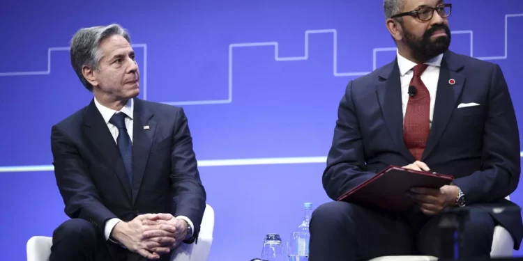 El Departamento de Estado de EE. UU. informa que Antony Blinken habló con el ministro británico James Cleverly sobre Gaza.