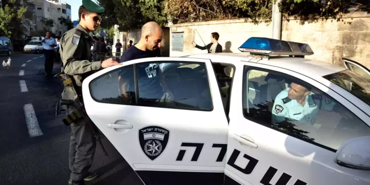 Hombre arrestado por publicación elogiando a Hamás