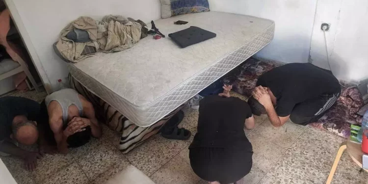 La policía localiza a 4 gazatíes en apartamento de Beersheba