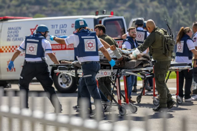 Minuto de silencio en el sistema sanitario por caídos en la guerra