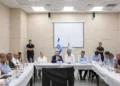 Herzog se reúne con familiares de rehenes beduinos en Gaza